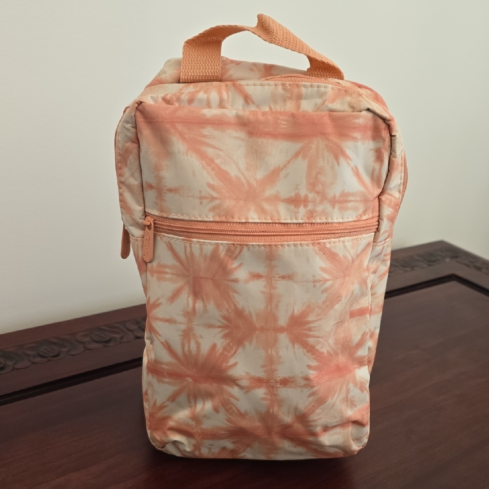 Thiry-one Orange Modern oiletry Bag